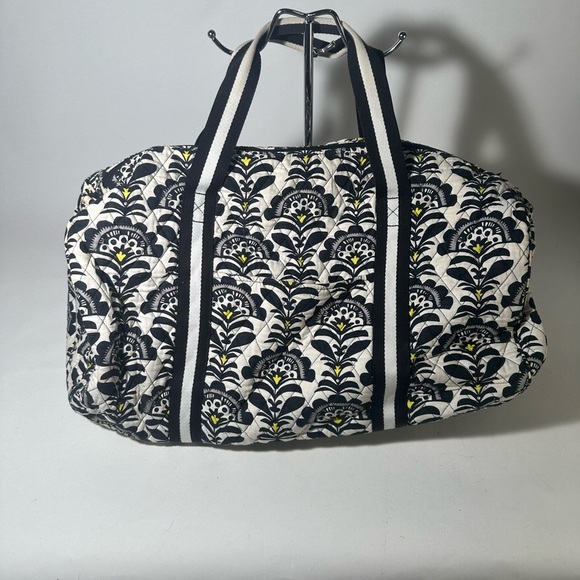 Vera Bradley Elegant Black and White Weekend Bag with Damask Pattern - Picture 1 of 5